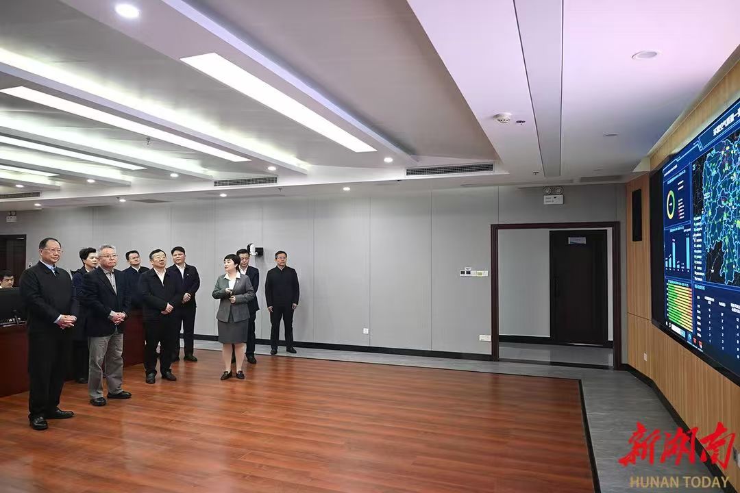 沈曉明毛偉明調(diào)研大氣污染防治工作